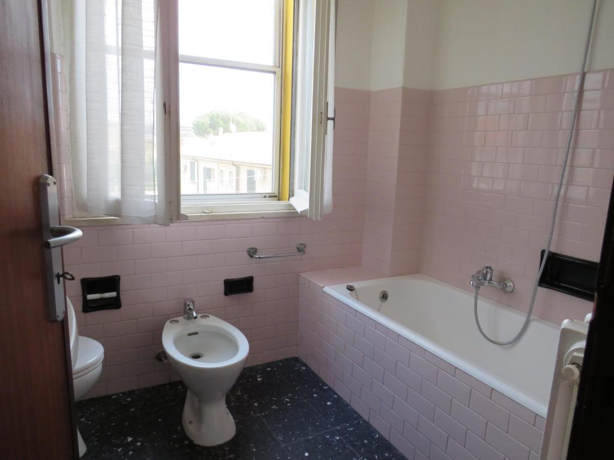 Ferienwohnung La Baia Di Lori Pesaro Exterior foto