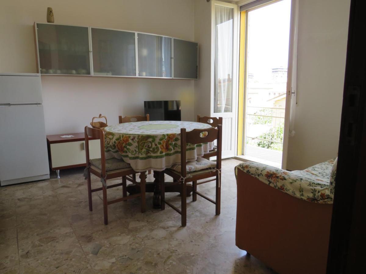 Ferienwohnung La Baia Di Lori Pesaro Exterior foto